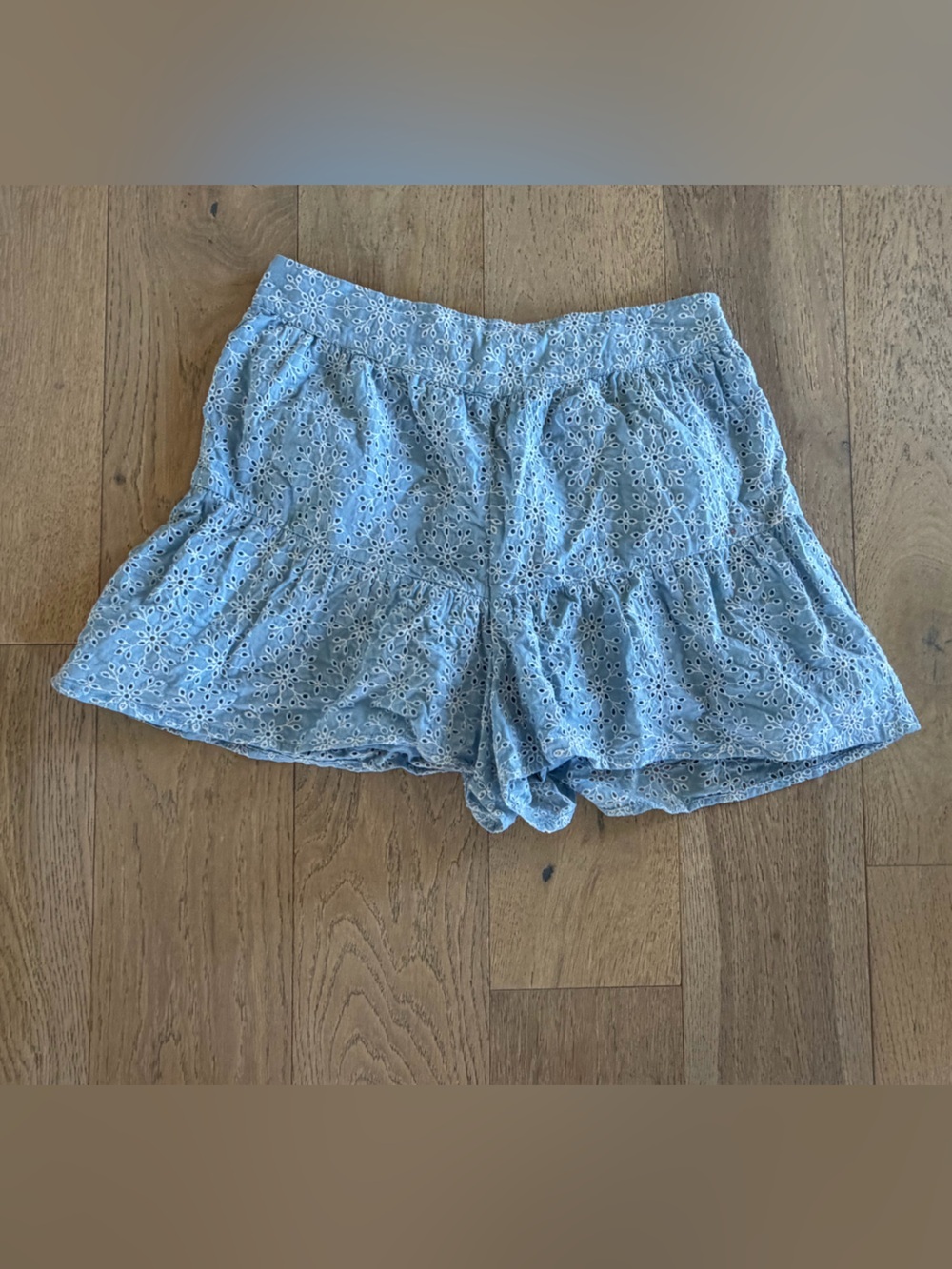 BCBGengeration Womens Eyelet Shorts Blue Medium